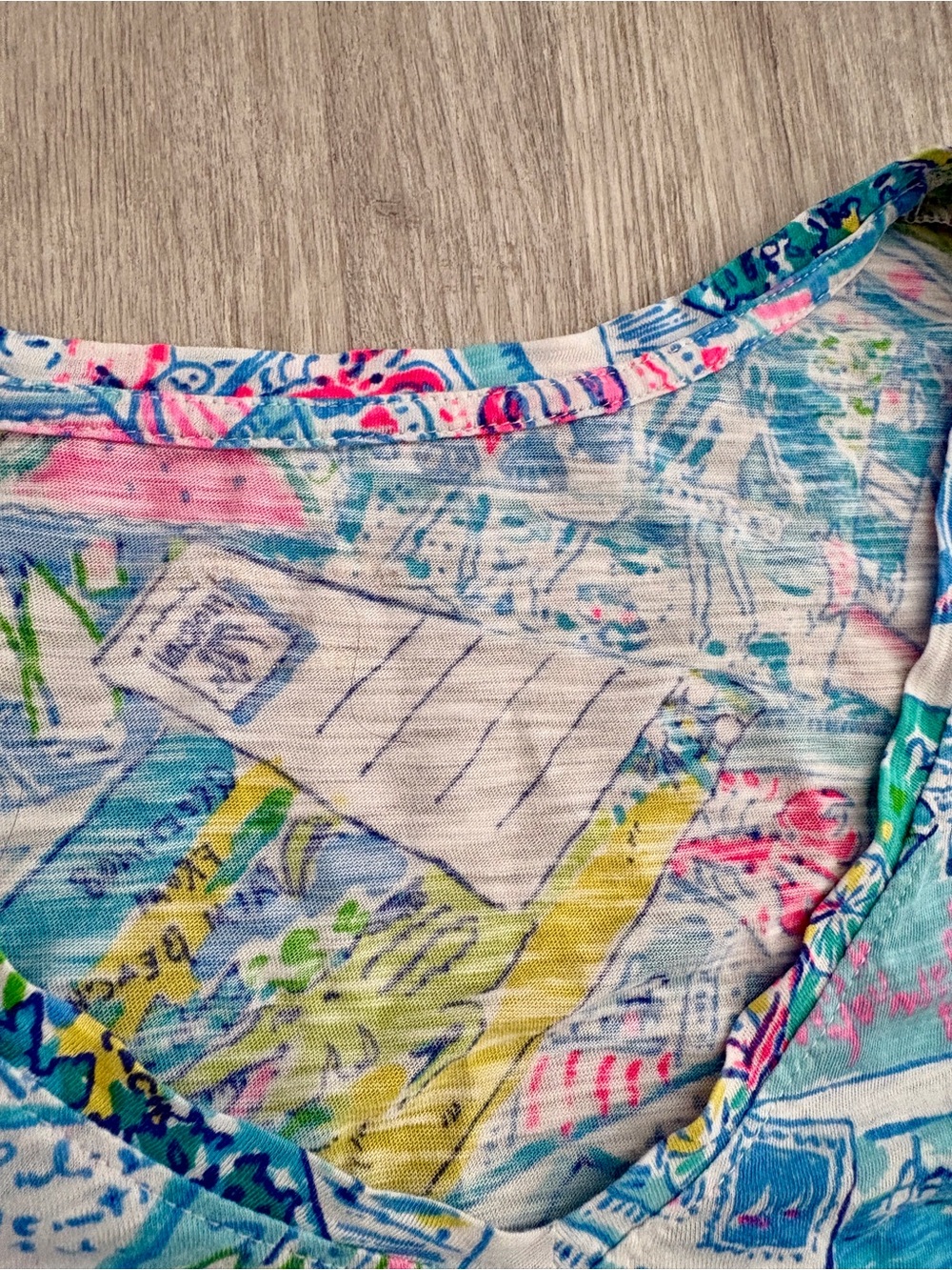 Lilly Pulitzer Etta top - Picture 2 of 2